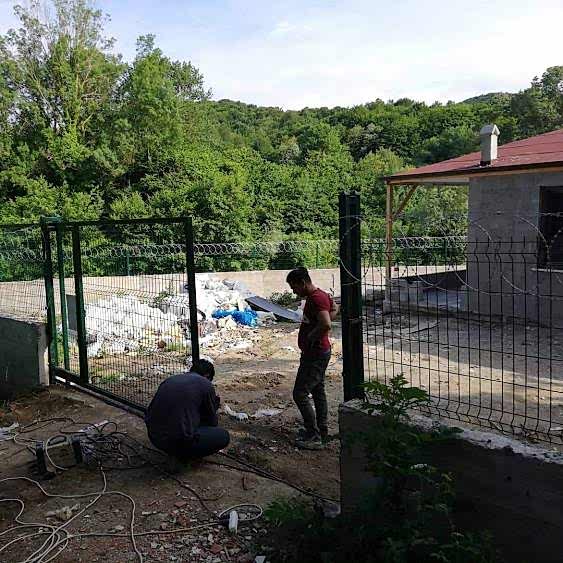 panel çit raylı kapı